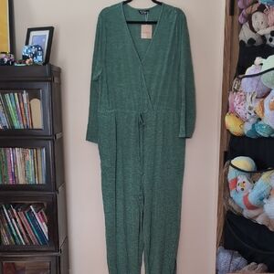 NWT - BloomChic Cozy Jumpsuit